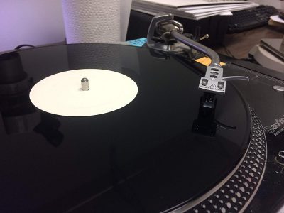 Anti-Skate Turntable Setup Record (Blank No Grooves Black Vinyl)
